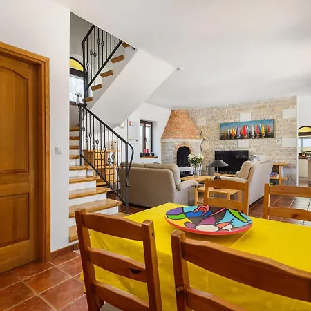 Villa In With Private Heated Pool