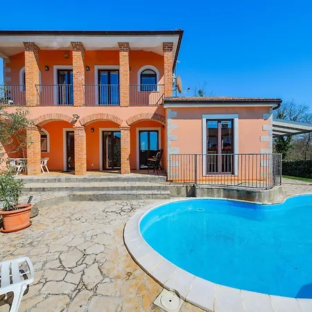 In With Private Heated Pool *