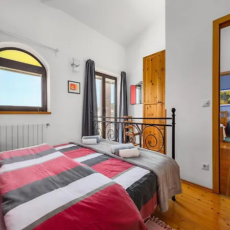 In With Private Heated Pool Villa